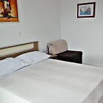 House Natali 70m From The - Free Ev Up Σπίτι διακοπών *