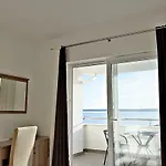 Σπίτι διακοπών House Natali 70m From The - Free Ev Up Rtina