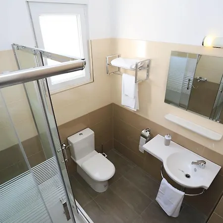 בית נופש House Natali 70m From The - Free Ev Up