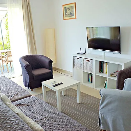 בית נופש House Natali 70m From The - Free Ev Up