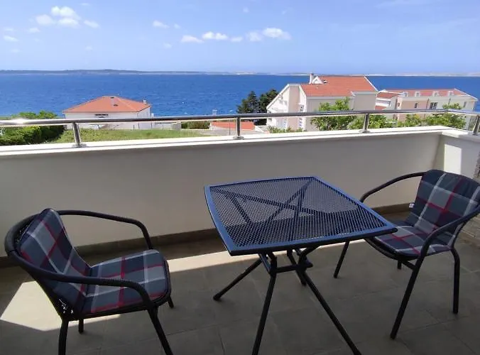 House Natali 70m From The - Free Ev Up Ртина