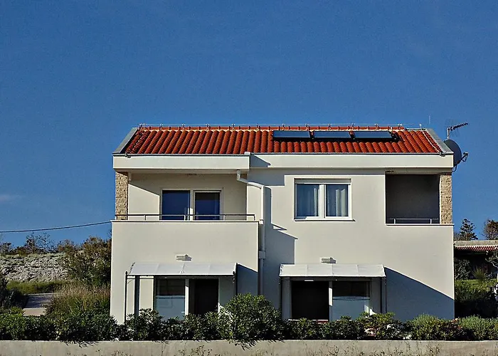 House Natali 70m From The - Free Ev Up Дом отдыха *