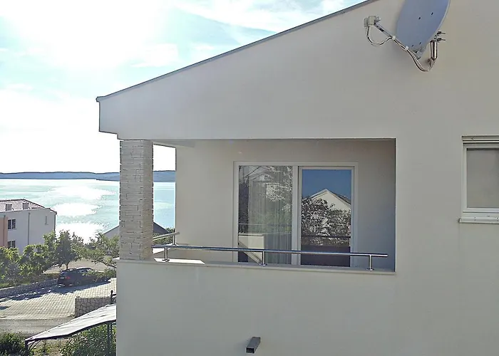 House Natali 70m From The - Free Ev Up Ртина