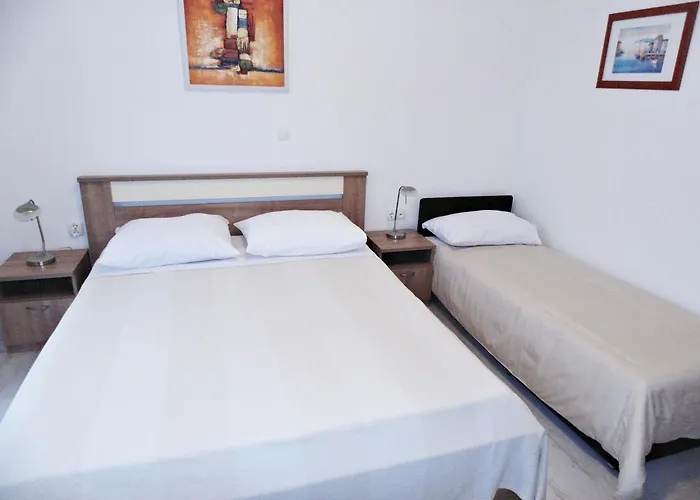 House Natali 70m From The - Free Ev Up Vikendica Rtina