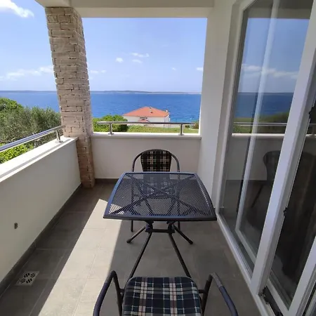House Natali 70m From The - Free Ev Up Dom wakacyjny