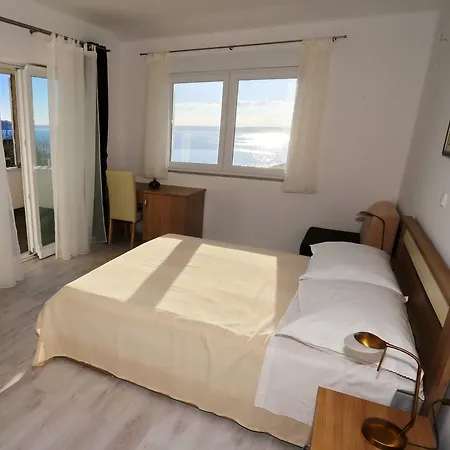 Holiday home House Natali 70m From The - Free Ev Up Rtina