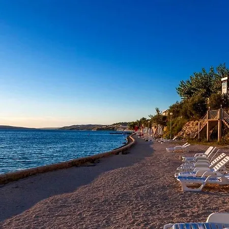 House Natali 70m From The - Free Ev Up