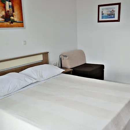 House Natali 70m From The - Free Ev Up Holiday home *