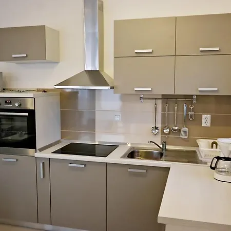 House Natali 70m From The - Free Ev Up *