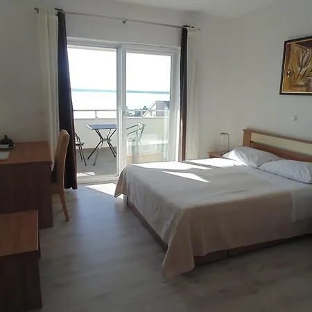 House Natali 70m From The - Free Ev Up Ferienhaus