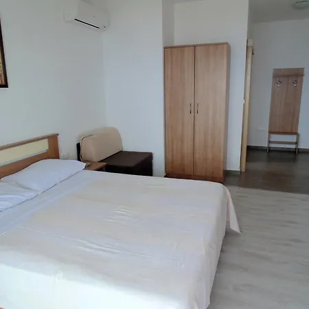 House 70m From With Free Ev Power