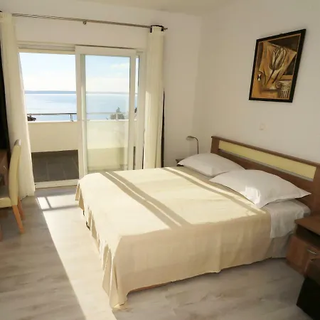 House Natali 70m From The - Free Ev Up