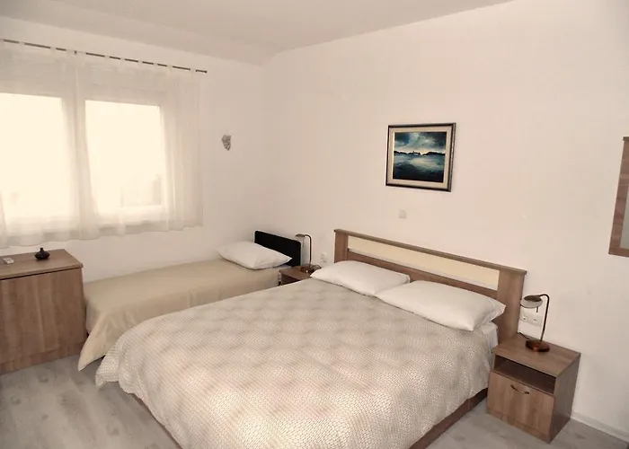 House Natali 70m From The - Free Ev Up Rtina